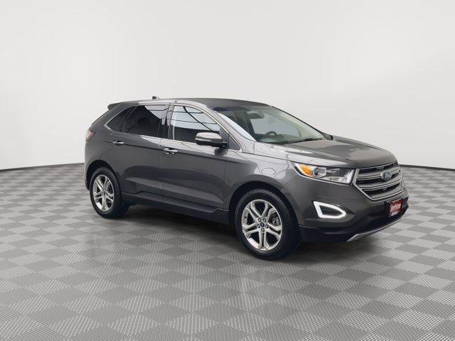 Photo of 2017 Magnetic Metallic Ford Edge