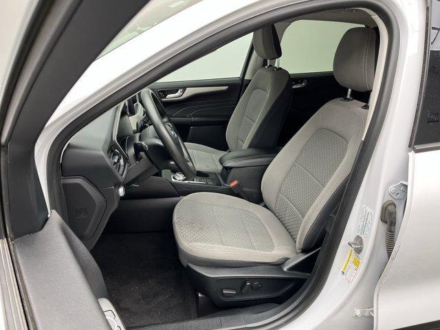 Photo of 2021 Oxford White Ford Escape