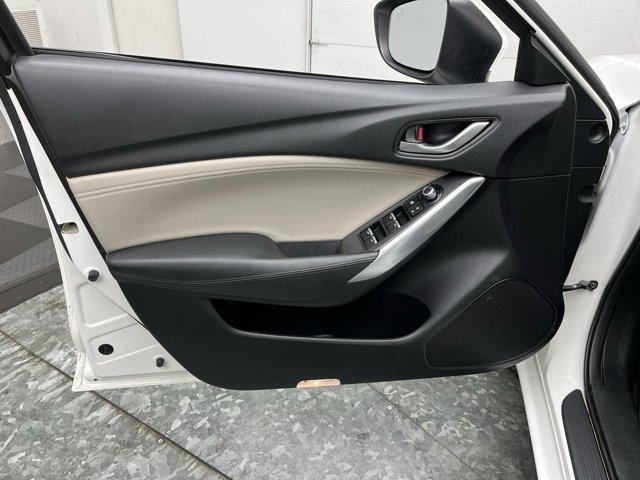 Photo of 2016 Snowflake White Pearl Mazda Mazda6
