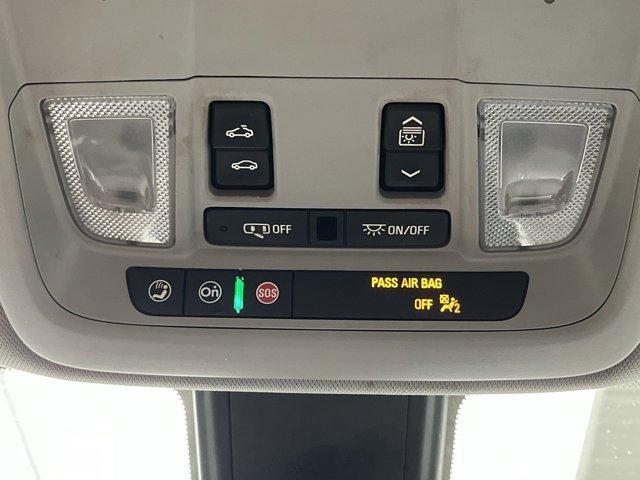 Photo of 2021 Summit White Chevrolet Malibu