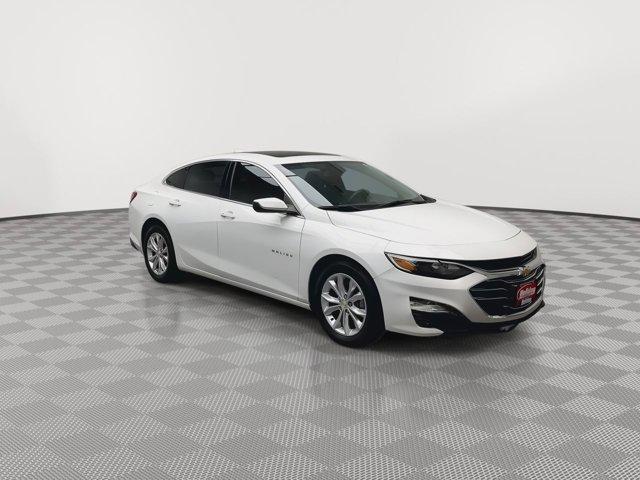 Photo of 2021 Summit White Chevrolet Malibu