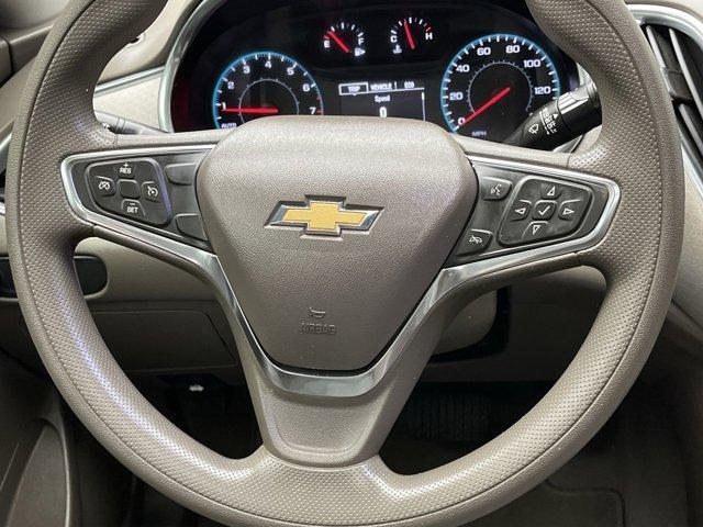 Photo of 2021 Summit White Chevrolet Malibu