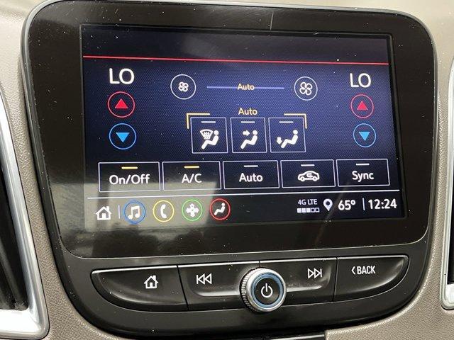 Photo of 2021 Summit White Chevrolet Malibu
