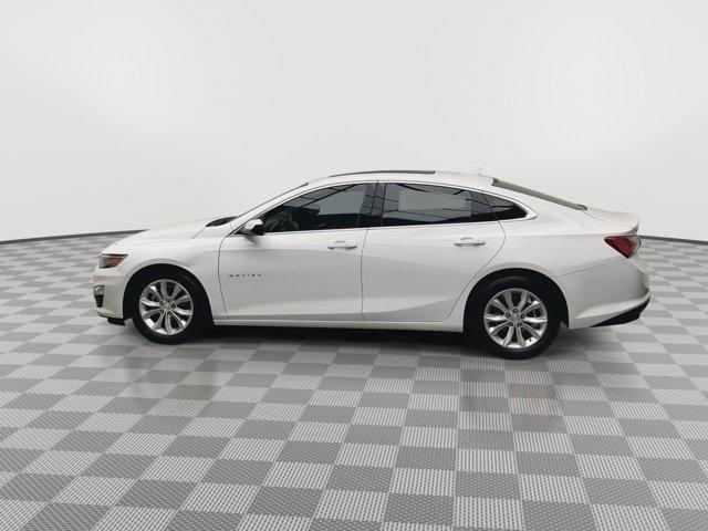 Photo of 2021 Summit White Chevrolet Malibu