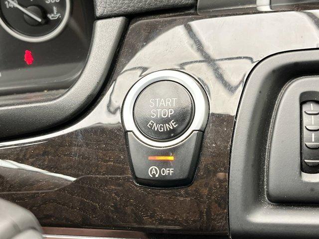Photo of 2015 Jet Black BMW 528