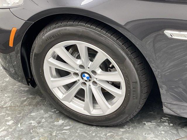 Photo of 2015 Jet Black BMW 528