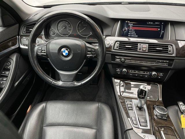 Photo of 2015 Jet Black BMW 528