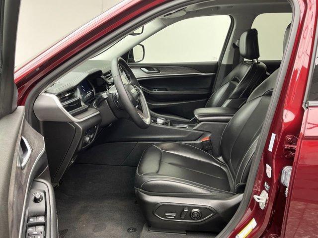 Photo of 2023 Velvet Red Pearlcoat Jeep Grand Cherokee 4xe