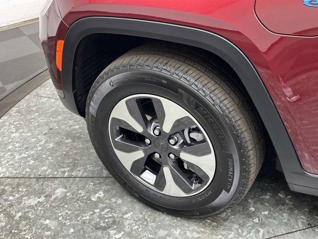 Photo of 2023 Velvet Red Pearlcoat Jeep Grand Cherokee 4xe