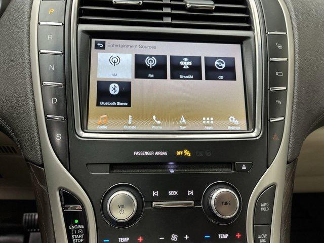 Photo of 2017 Burgundy Velvet Metallic Tinted Clearcoat Lincoln MKX