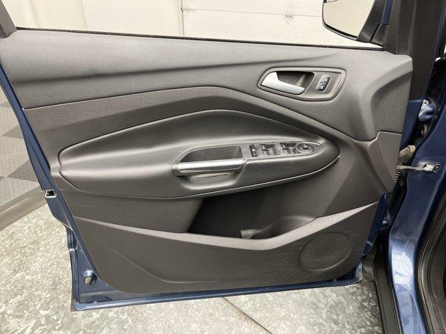 Photo of 2018 Blue Metallic Ford Escape