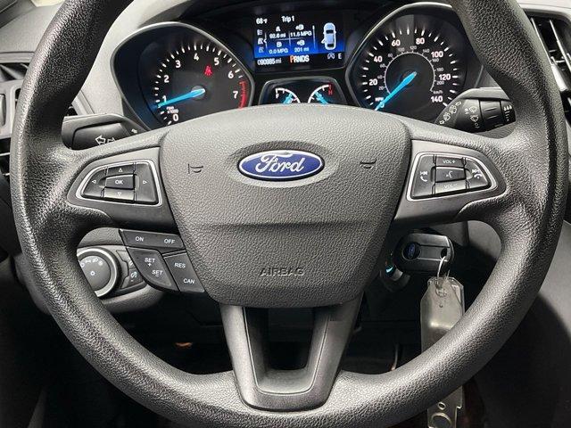 Photo of 2018 Blue Metallic Ford Escape