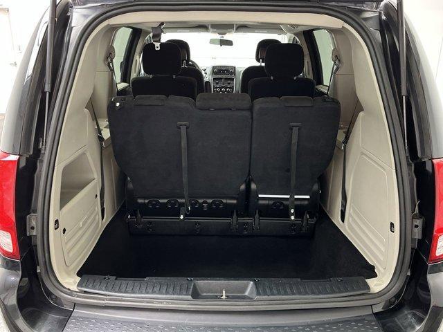 Photo of 2016 Brilliant Black Crystal Pearlcoat Dodge Grand Caravan
