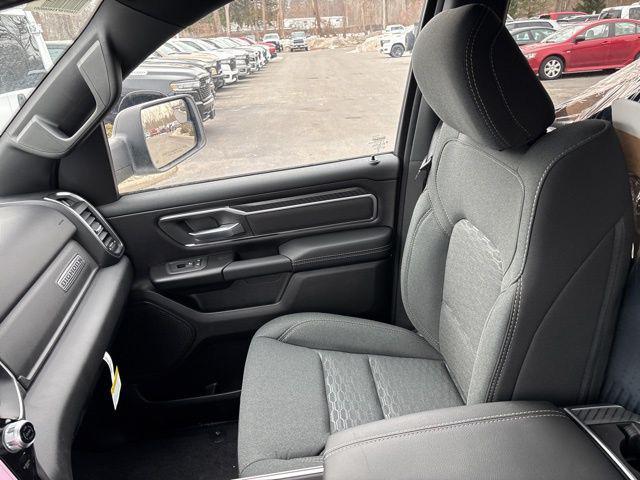 Photo of 2025 Bright White Clearcoat RAM 1500