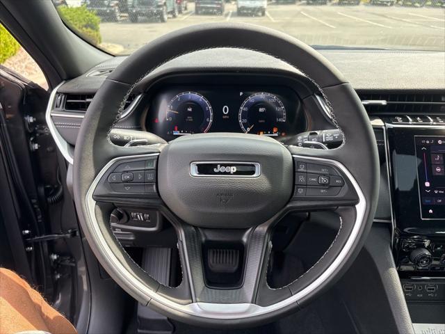 Photo of 2025 Baltic Gray Metallic Clearcoat Jeep Grand Cherokee L