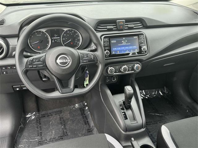Photo of 2025 Super Black Nissan Versa