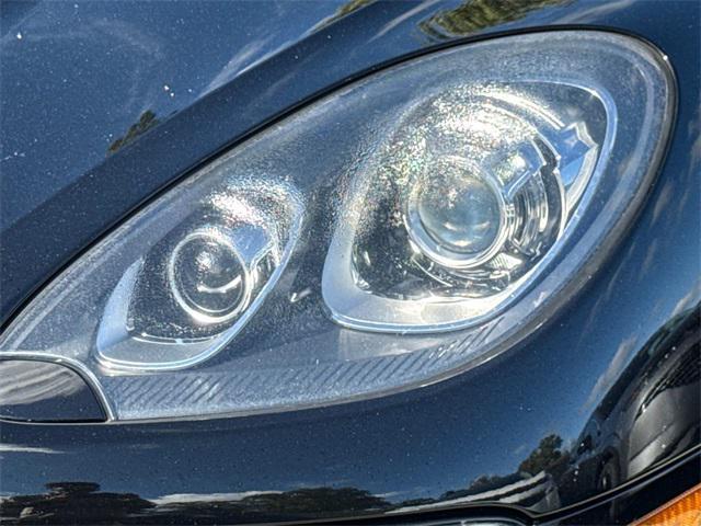 Photo of 2017 Black Porsche Macan