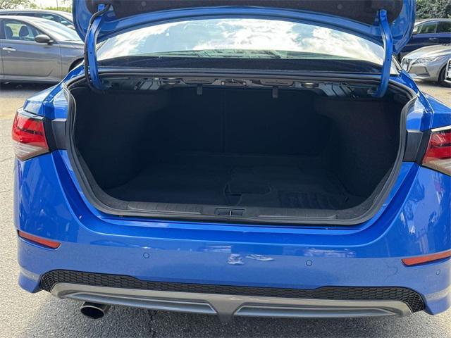 Photo of 2023 Electric Blue Metallic/Super Black Nissan Sentra