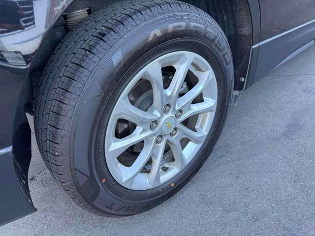 Photo of 2020 Mosaic Black Metallic Chevrolet Equinox