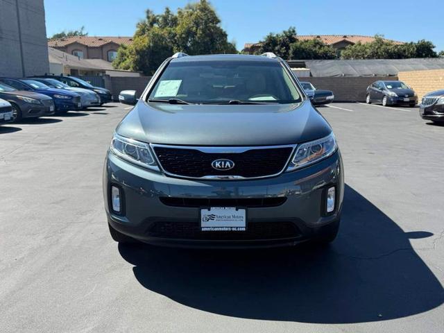 Photo of 2015 Sage Green Kia Sorento