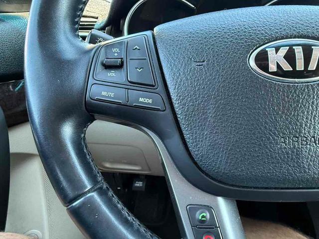 Photo of 2015 Sage Green Kia Sorento