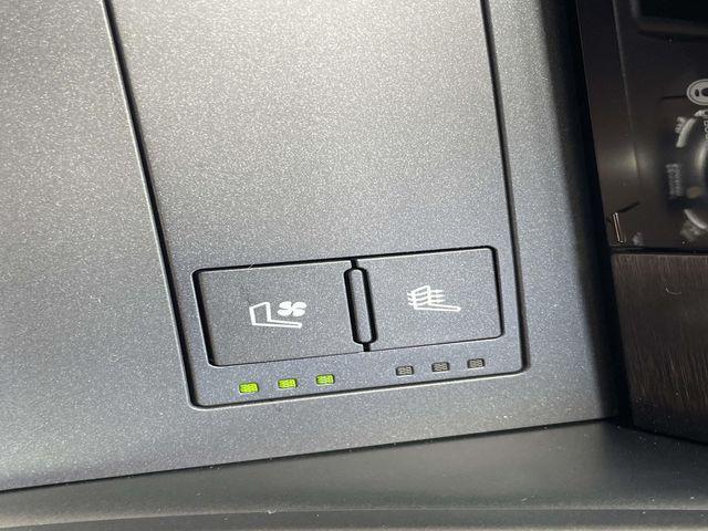 Photo of 2025 Yellow Lexus IS 500