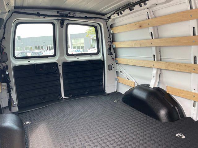 Photo of 2024 Summit White GMC Savana 2500
