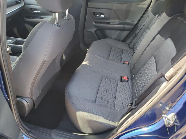 Photo of 2025 Deep Blue Pearl/Gun Metallic Nissan Kicks
