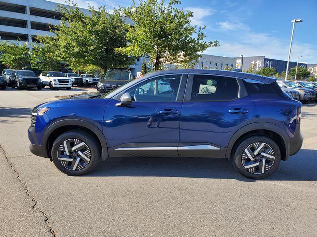 Photo of 2025 Deep Blue Pearl/Gun Metallic Nissan Kicks