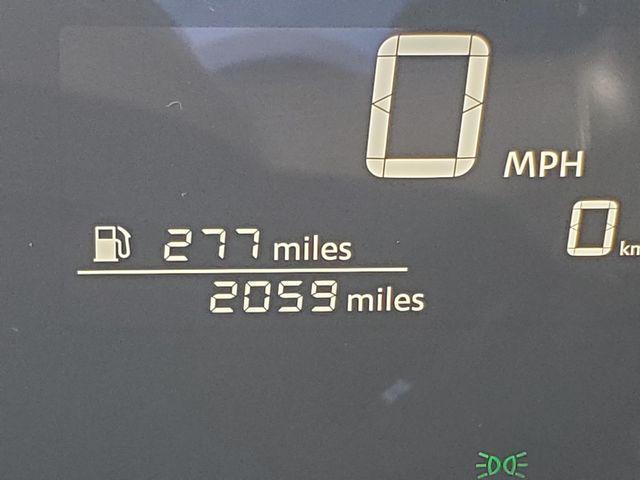 Photo of 2025 Deep Blue Pearl/Gun Metallic Nissan Kicks