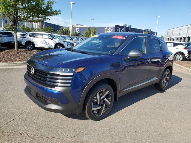 Photo of 2025 Deep Blue Pearl/Gun Metallic Nissan Kicks