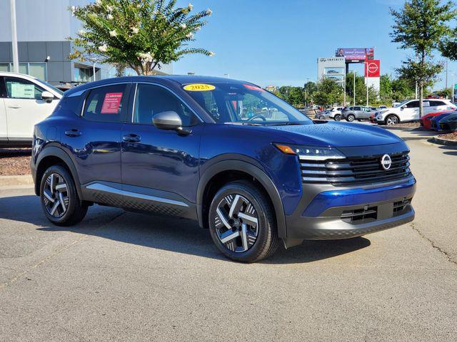 Photo of 2025 Deep Blue Pearl/Gun Metallic Nissan Kicks