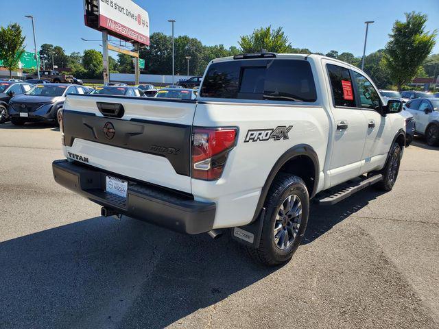 Photo of 2024 Glacier White Nissan Titan