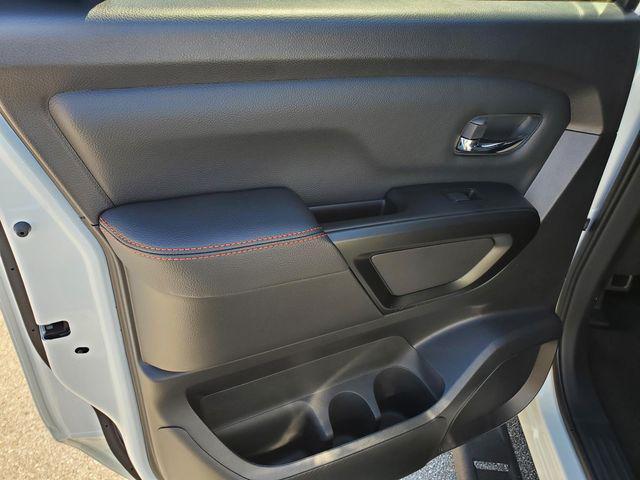 Photo of 2024 Glacier White Nissan Titan