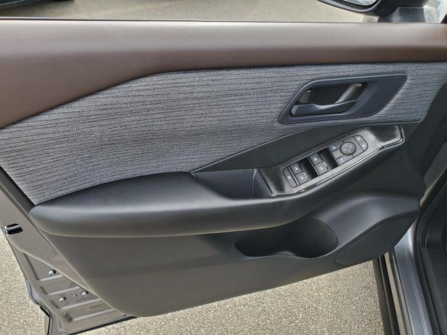 Photo of 2023 Gun Metallic Nissan Rogue