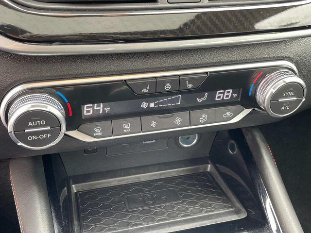 Photo of 2024 Pearl White Tricoat Nissan Altima