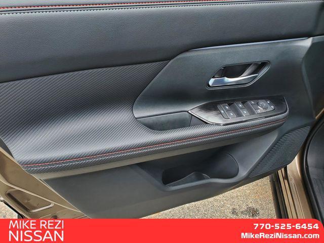Photo of 2025 Bronze Nissan Kicks