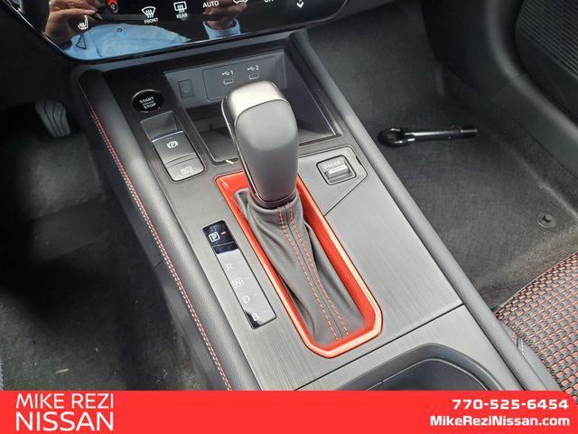 Photo of 2025 Bronze Nissan Kicks
