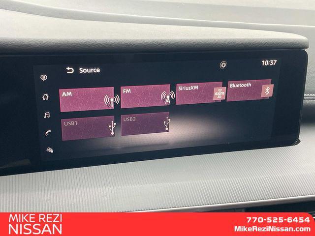 Photo of 2025 White Pearl Nissan Murano