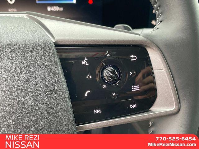 Photo of 2025 White Pearl Nissan Murano
