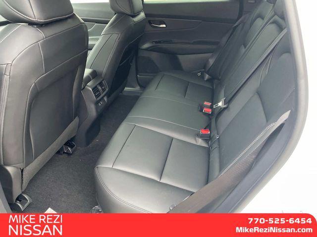 Photo of 2025 White Pearl Nissan Murano