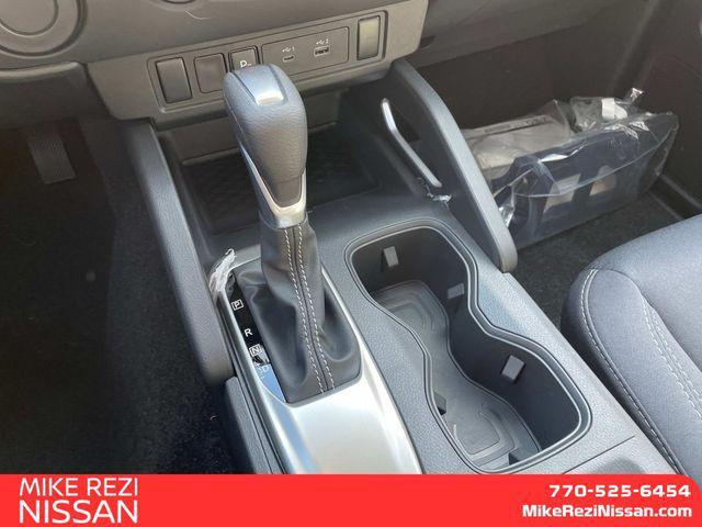 Photo of 2025 Glacier White Nissan Frontier