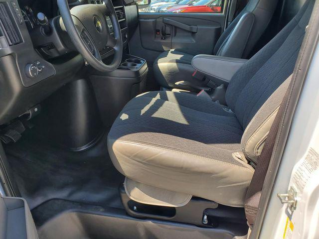 Photo of 2024 Summit White Chevrolet Express 2500