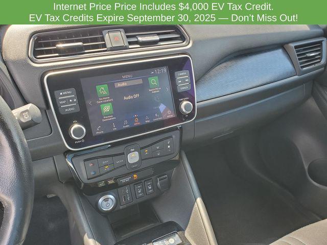 Photo of 2023 Scarlet Ember Tintcoat Nissan Leaf