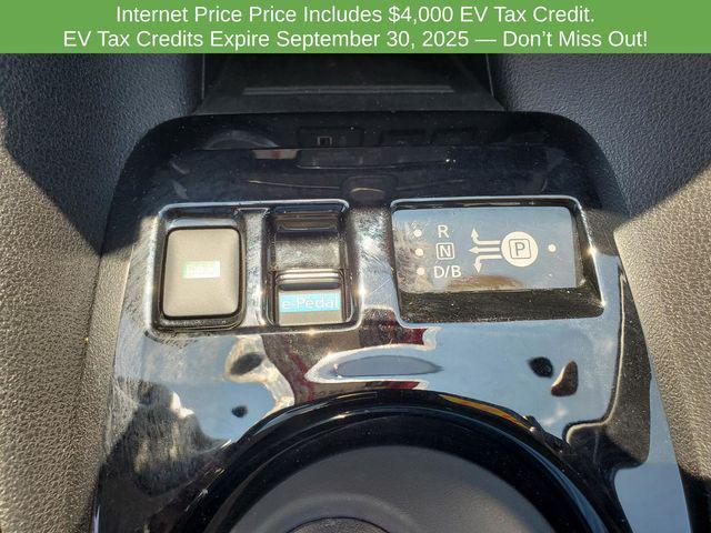 Photo of 2023 Scarlet Ember Tintcoat Nissan Leaf