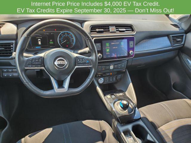 Photo of 2023 Scarlet Ember Tintcoat Nissan Leaf