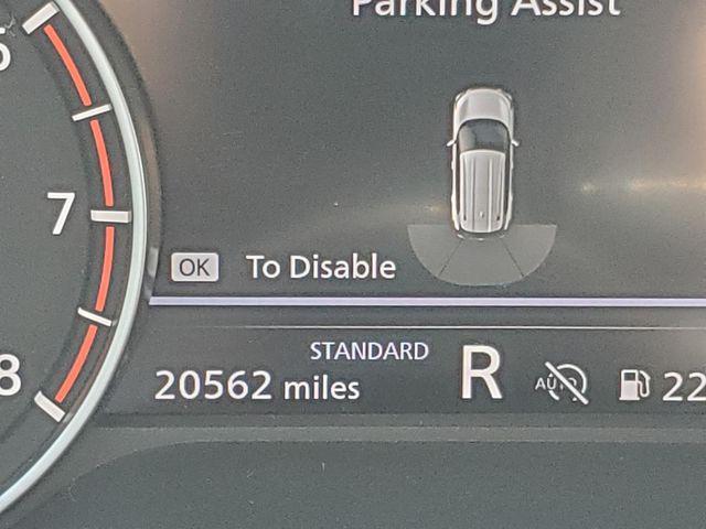 Photo of 2024 Glacier White Nissan Rogue