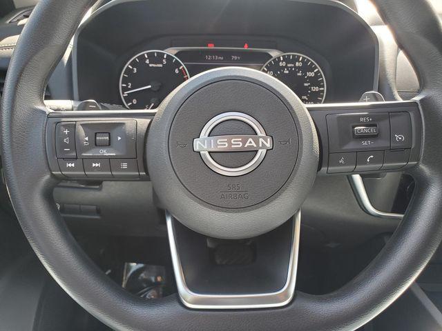 Photo of 2024 Glacier White Nissan Rogue