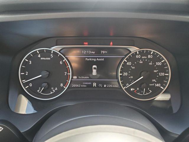 Photo of 2024 Glacier White Nissan Rogue