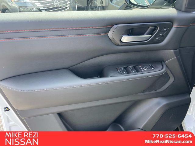 Photo of 2025 Aspen White Nissan Armada